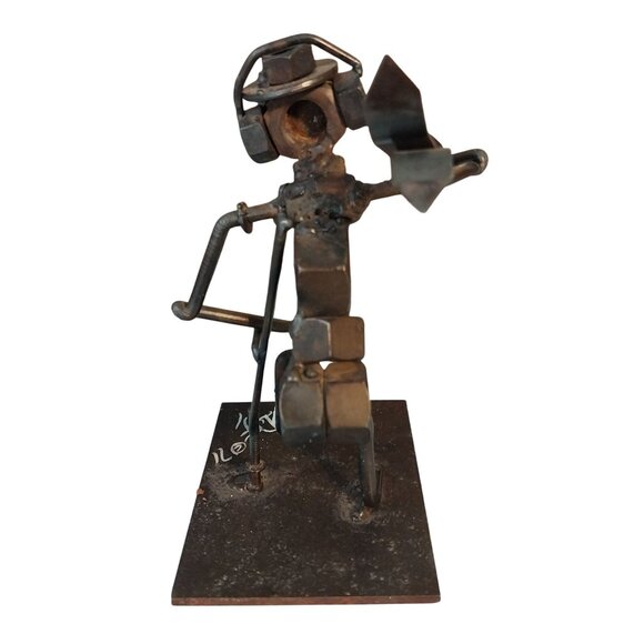JOHN DUFFY Metal Art Sculpture SKIER Folk Art Brutalist Signed Rusty Chippy - Picture 3 of 8